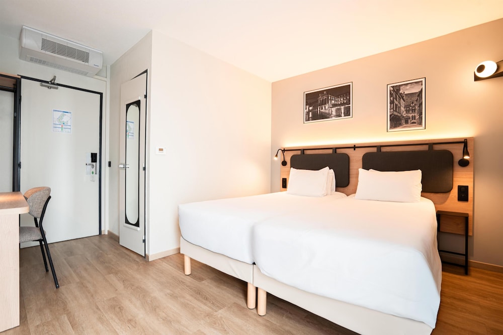 Hotel Restaurant Campanile Dijon Centre Gare 16/42