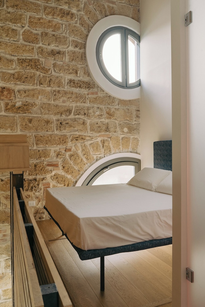 Spasimo Hotellerie 47/50