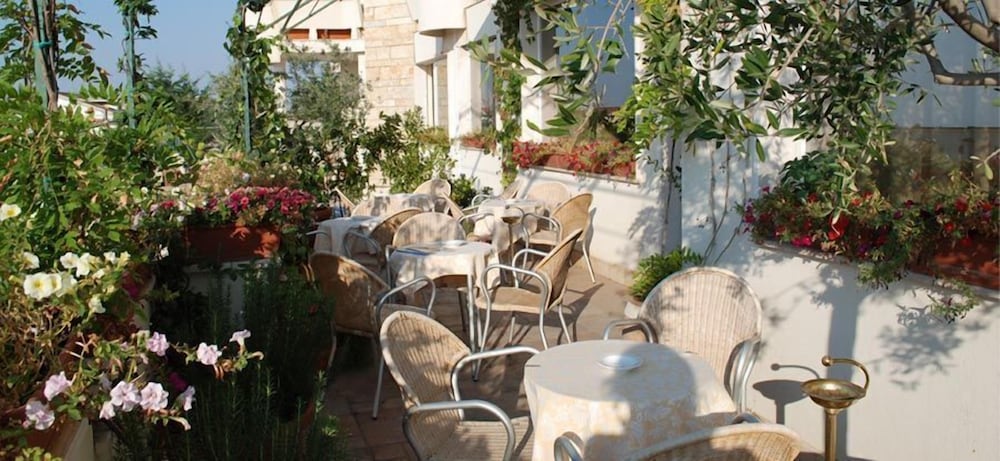 VILLA EDEN HOTEL 17/17