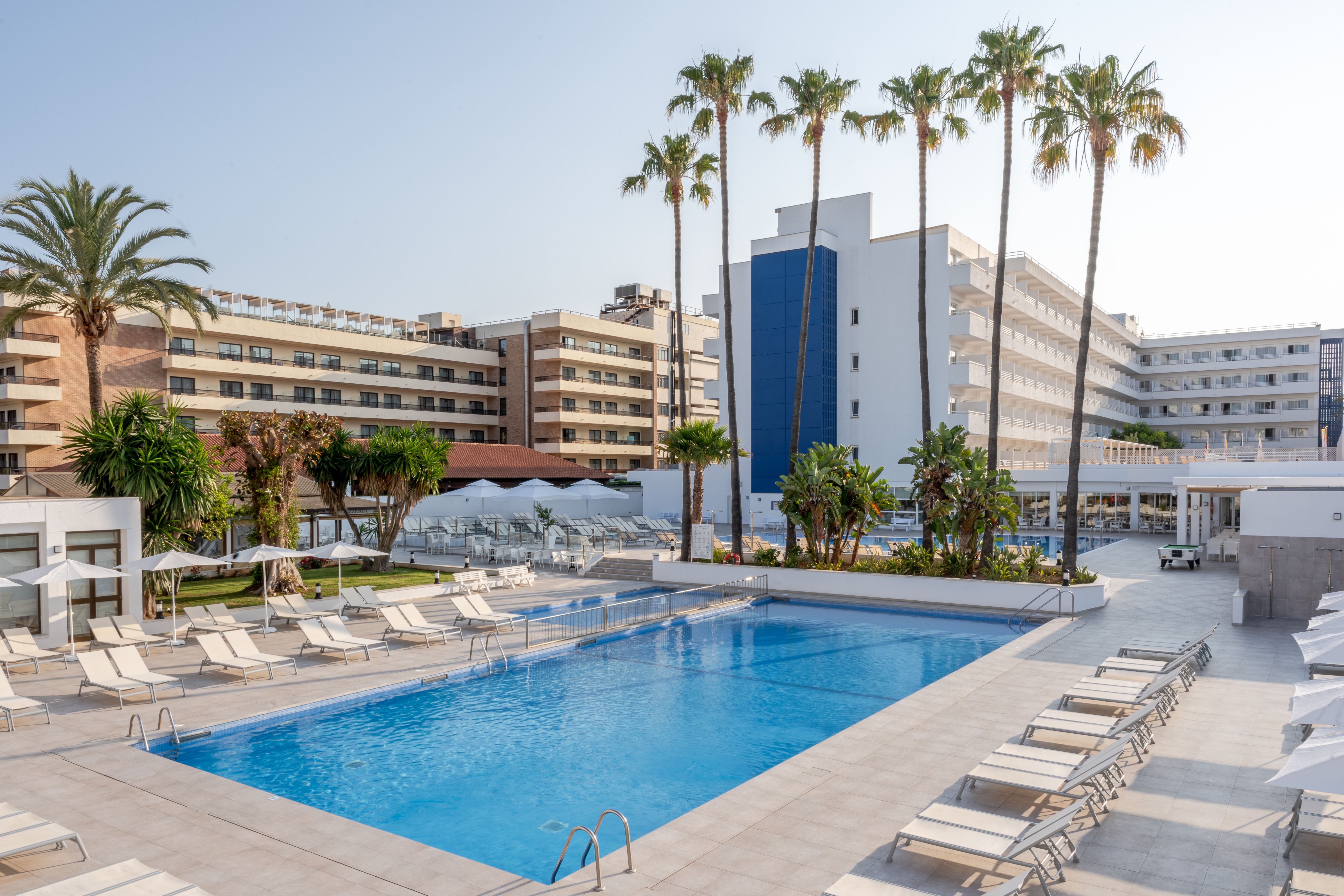 Globales Pionero Santa Ponsa Park Hotel 50/53