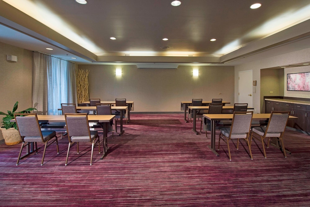 Courtyard By Marriott Dothan 36/46