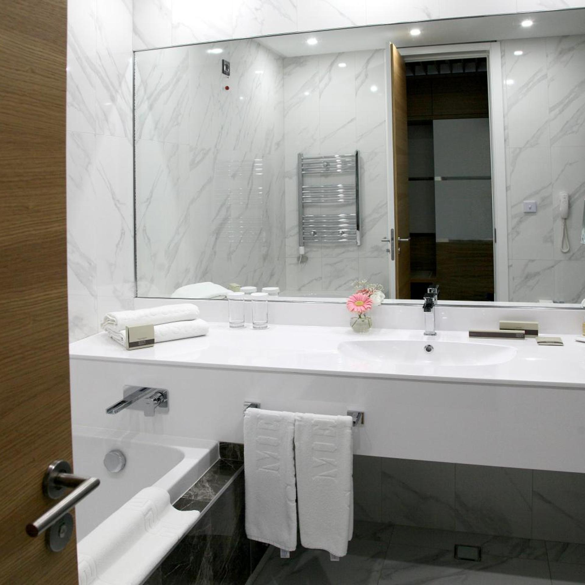 Merit Grand Mosta Spa Hotel & Casino 45/46