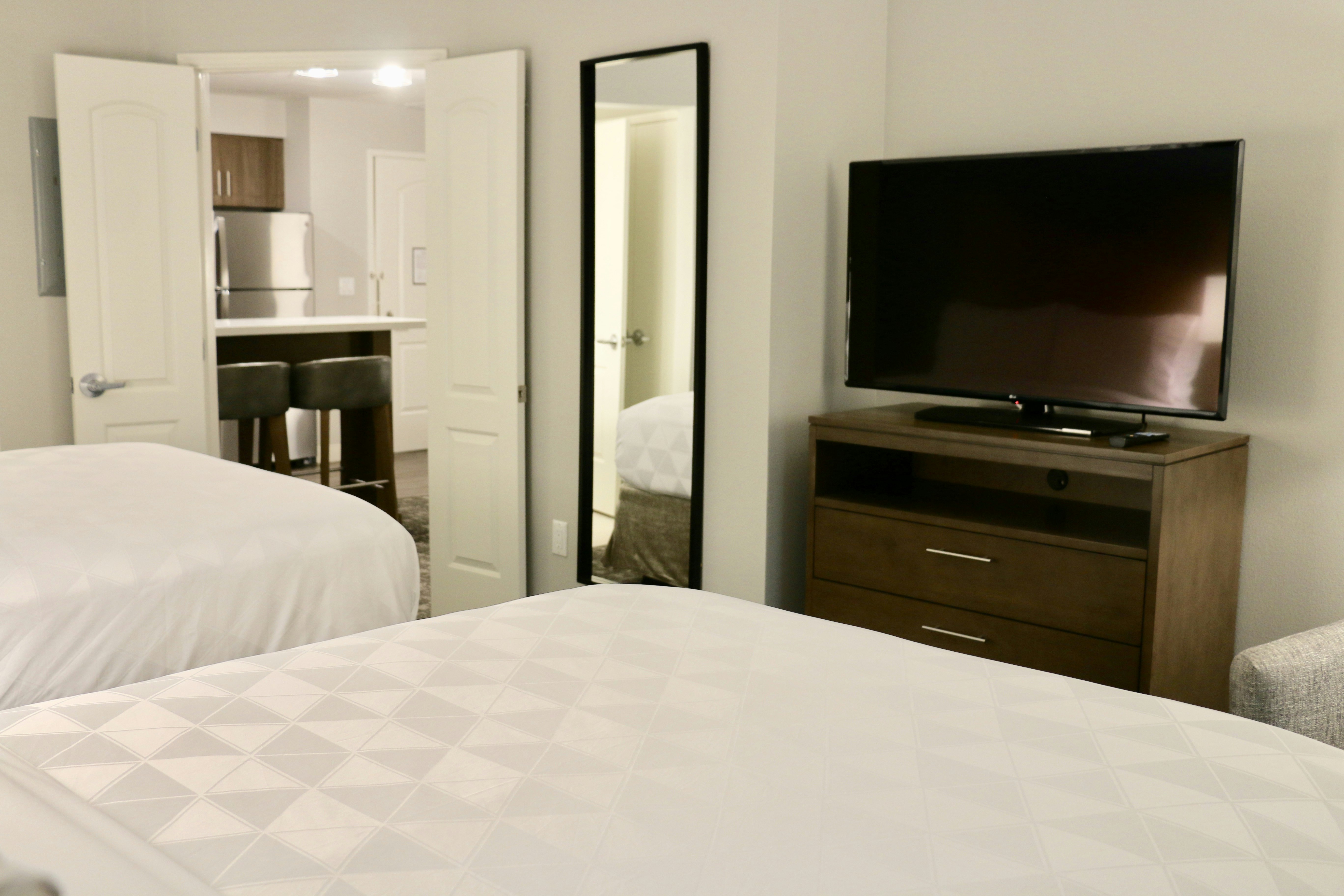 Staybridge Suites Long Beach Airport 18/50