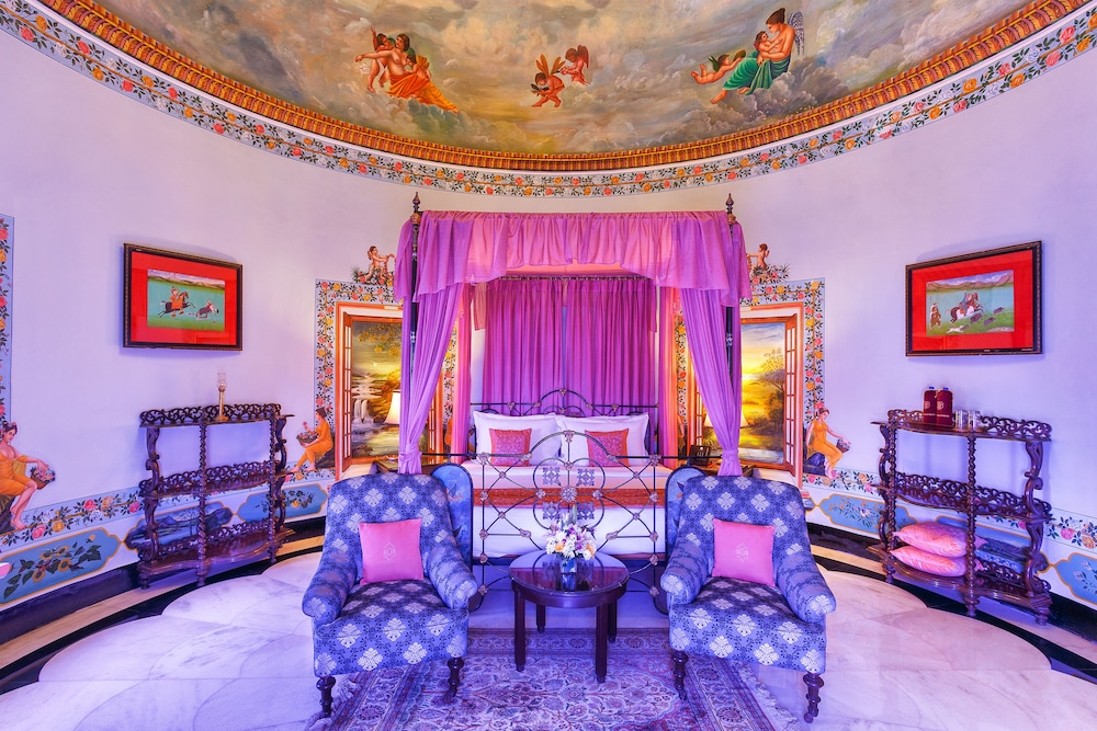 Shiv Niwas Palace 37/71