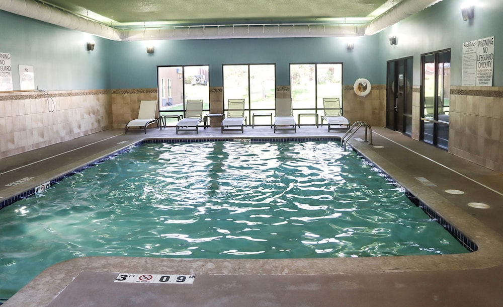 swimming pool spa