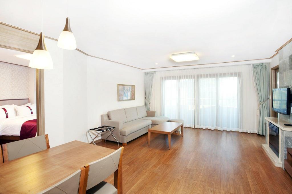 2 Bedrooms, Ondol, Suite, Queen Bed