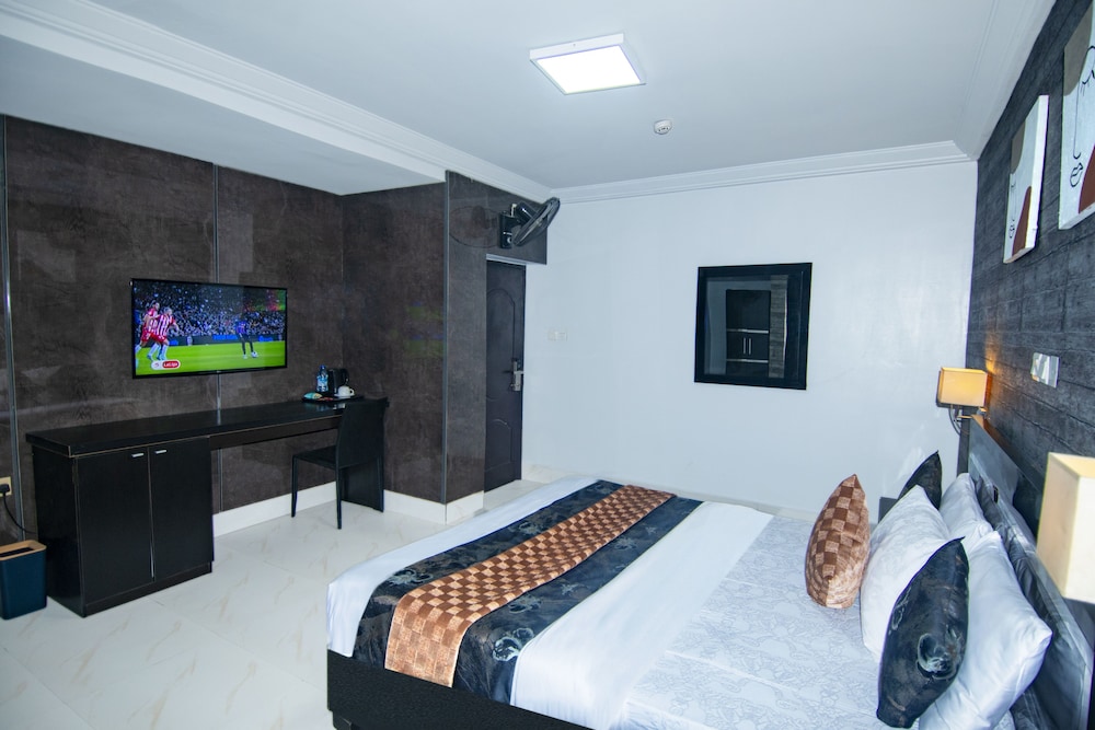 PRESIDENTIAL, APARTMENT