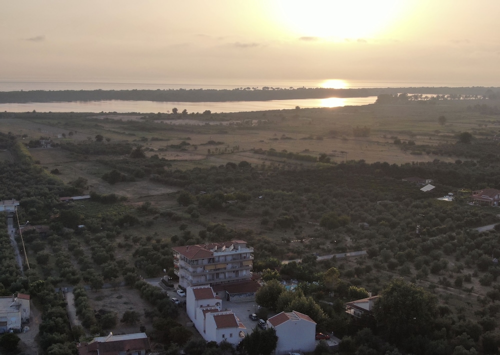 KAIAFAS LAKE HOTEL 60/67