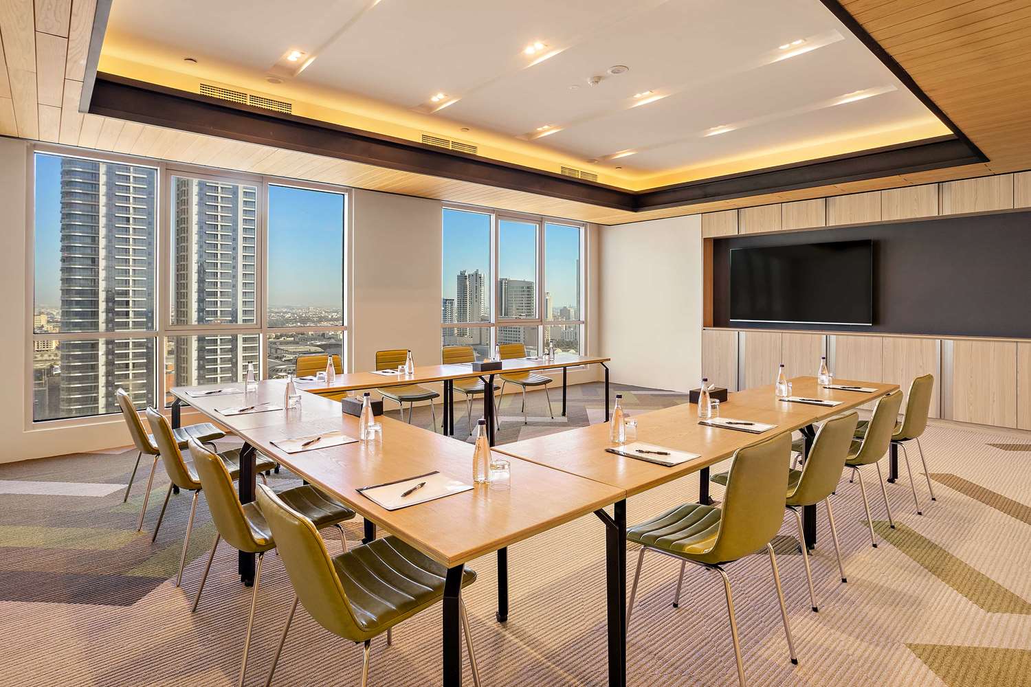 Barcelo Hotel & Residences, Bahrain 21/22
