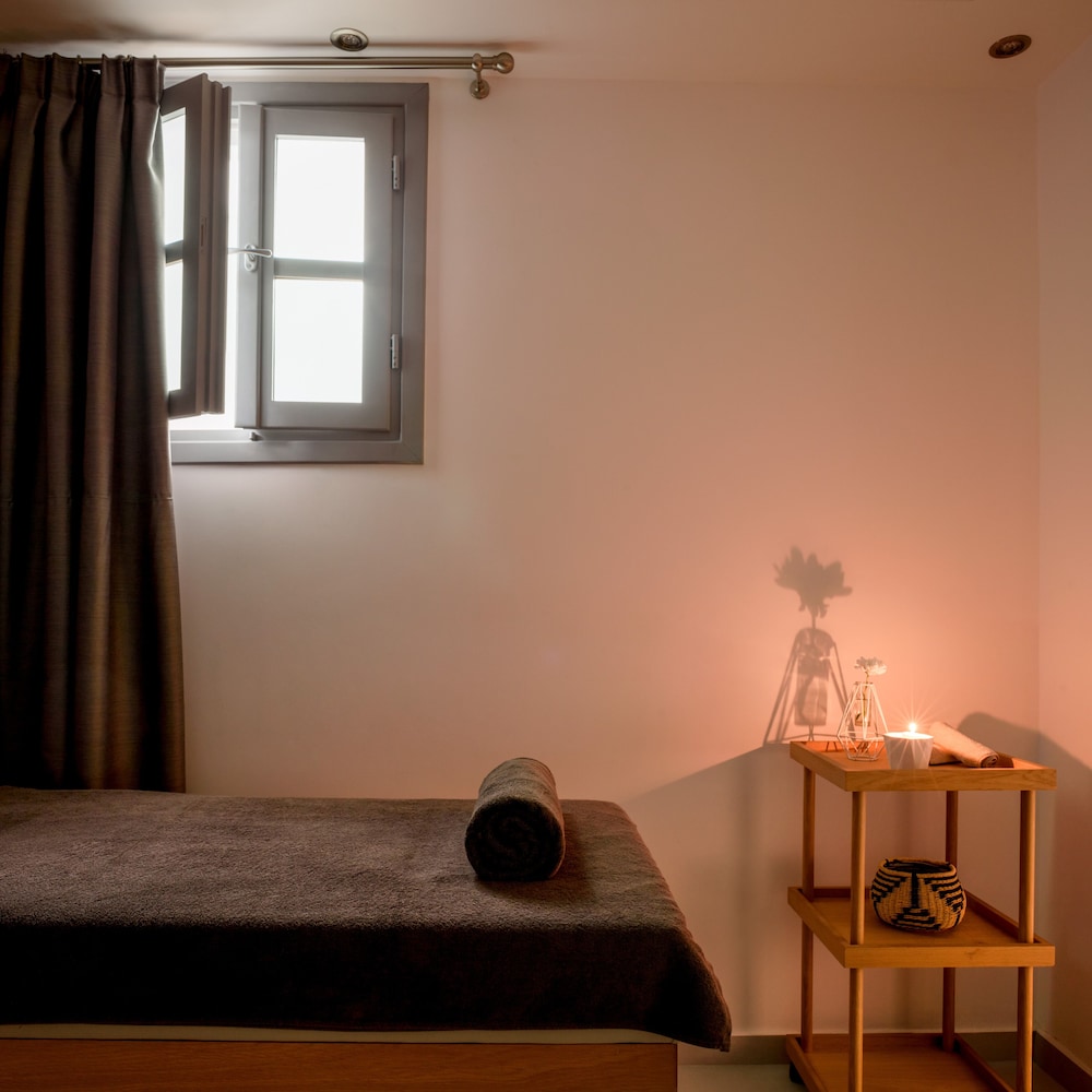 Maison De Lys Luxury Suites 25/72