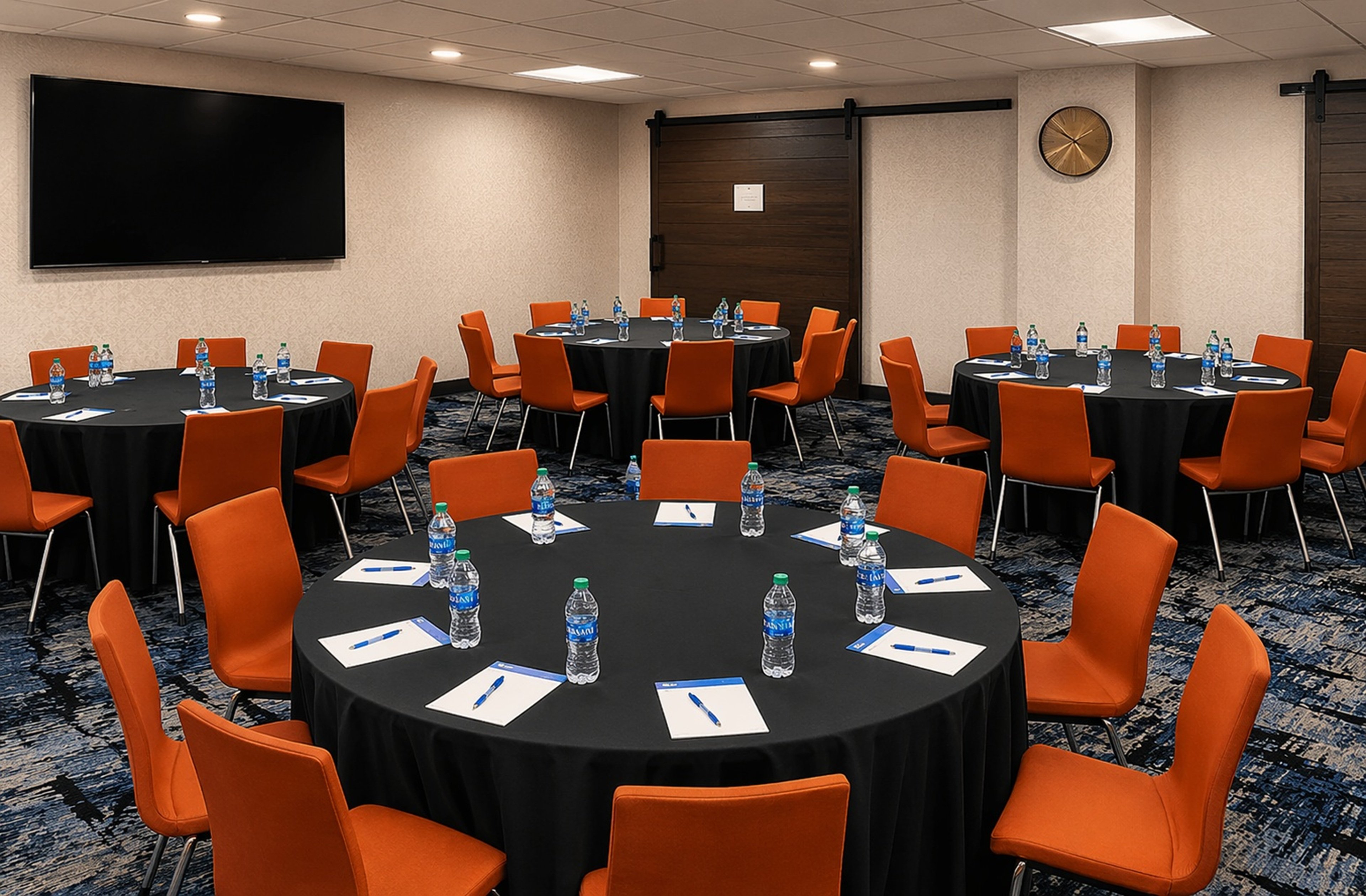 Holiday Inn Express Wixom 20/29