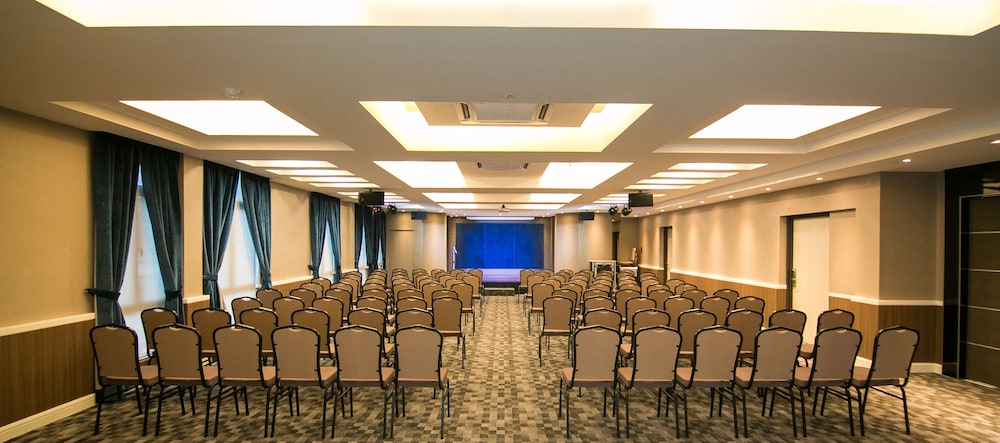 Indra Hotel - Boutique Suites 29/35