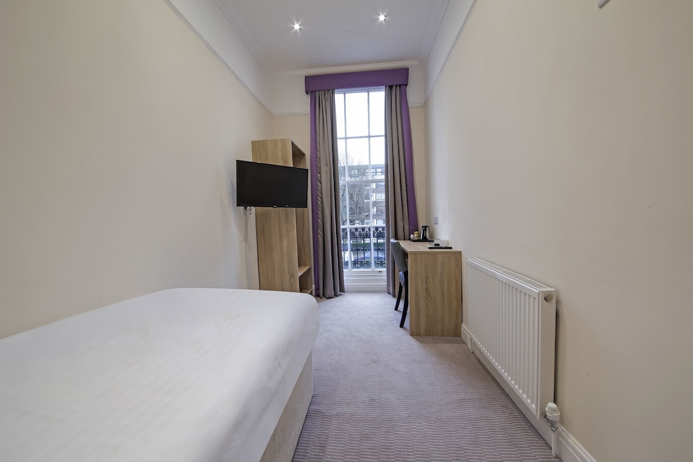 OYO 24 Sussex London Paddington 43/65