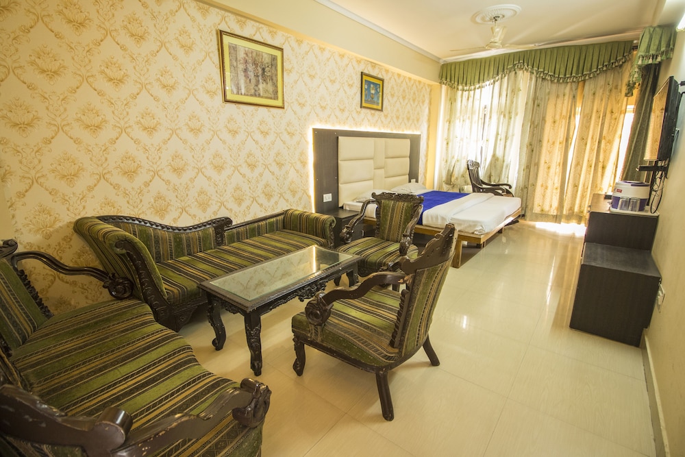 HOTEL JHANVI DALE 19/29