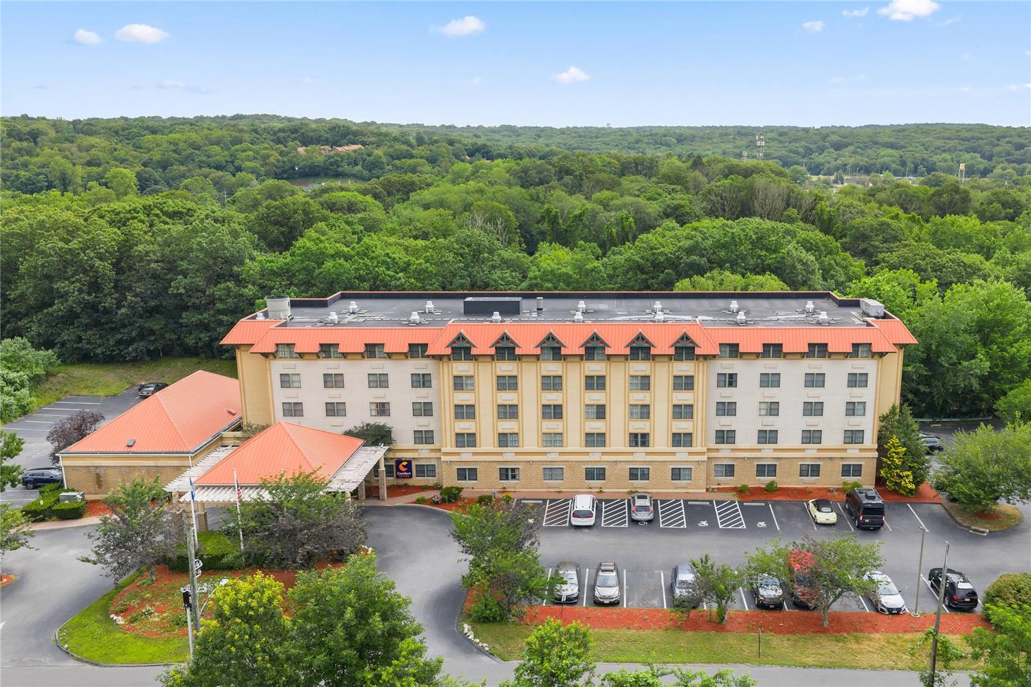 Comfort Suites Near Casinos 2/25