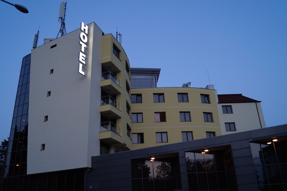 Hotel Triada 5/76