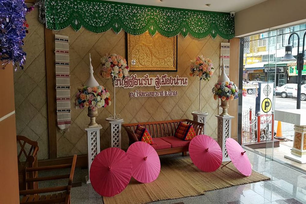 Dhevaraj Hotel 44/62