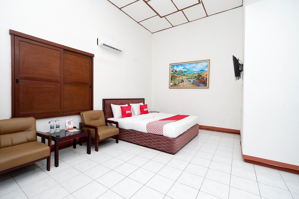 Super OYO Capital O 1644 Hotel Griya Kencana 40/59