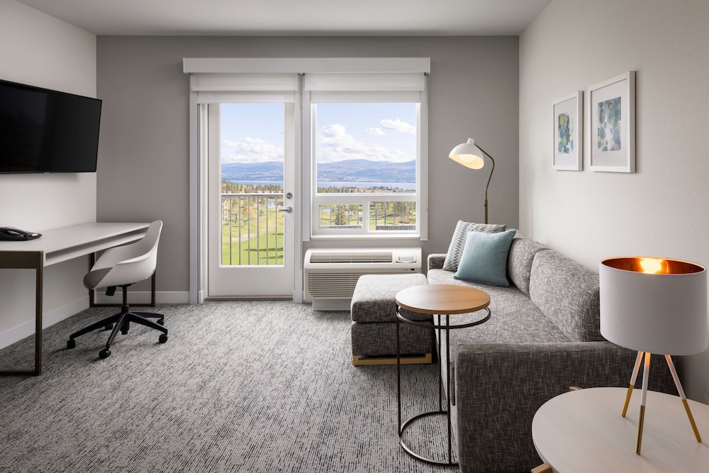 TownePlace Suites by Marriott West Kelowna 30/35