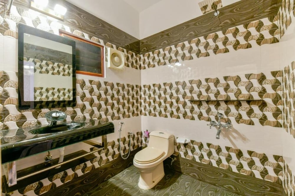 Peters Inn 24/25