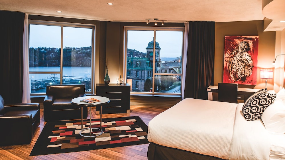 Hotel Chicoutimi 33/55