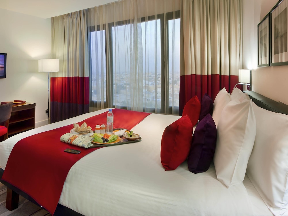 أجنحة نوفوتيل الرياض العليا(Novotel Suites Olaya Riyadh) 31/61