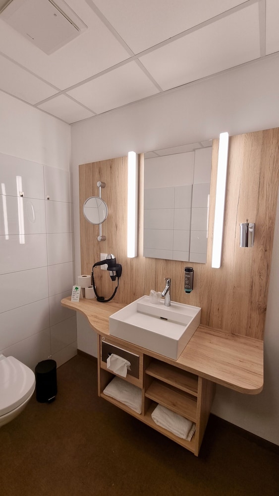 Hotel And Restaurant Edel Weiss Bremen 42/71
