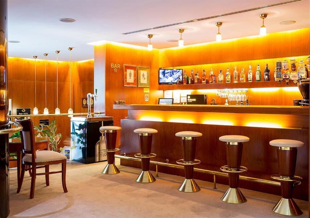 Hotel Duke Armeneasca 52/65