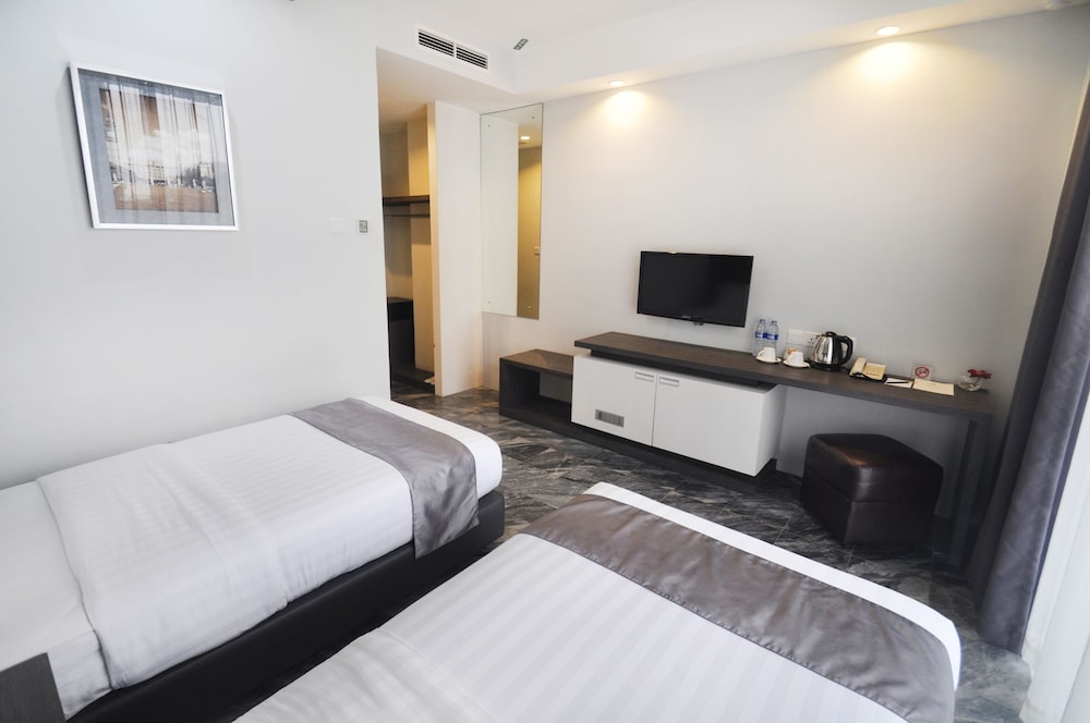 Dreamtel Jakarta 21/68