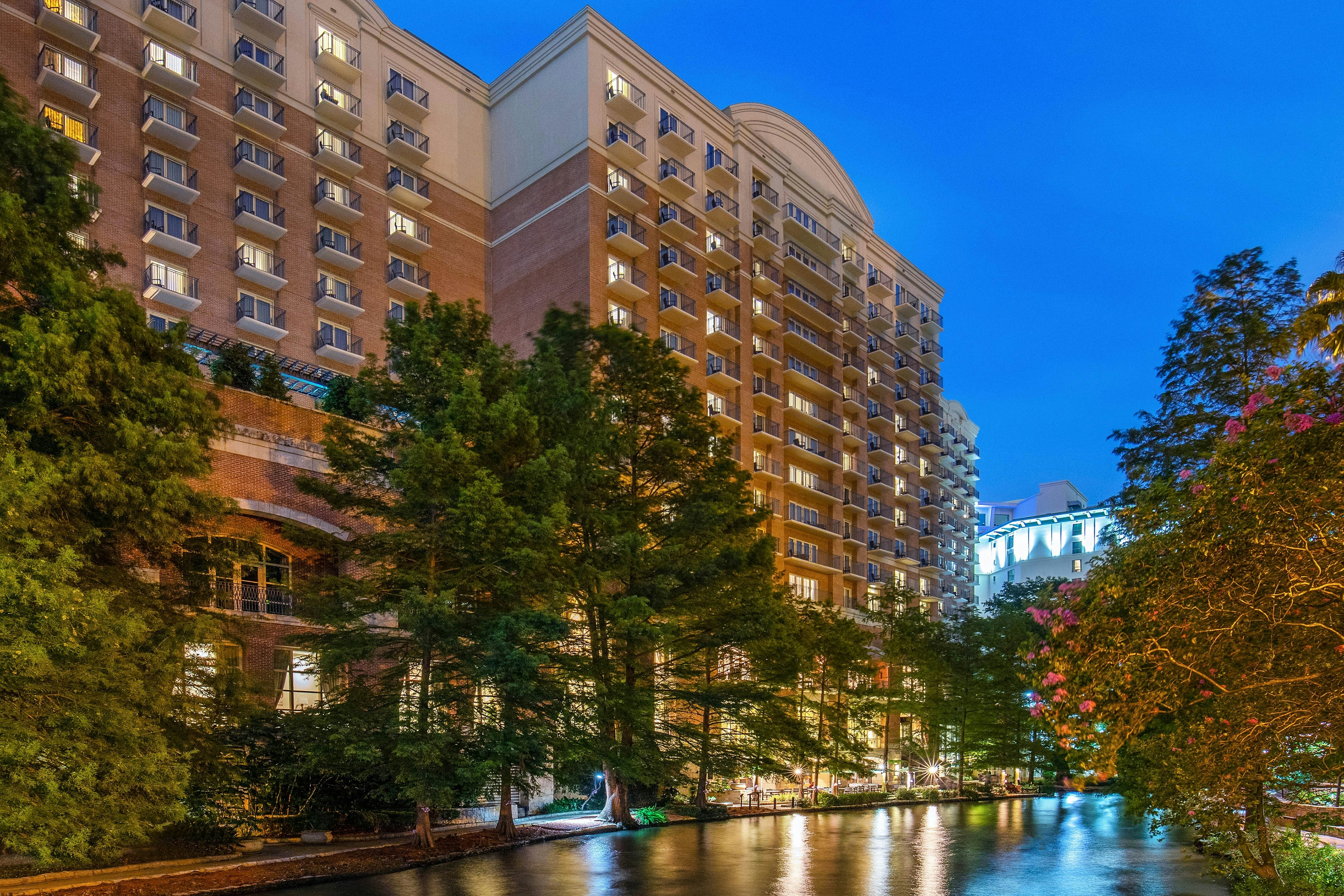Westin Riverwalk Hotel 64/67