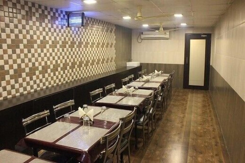 Fortune Hotel 34/39