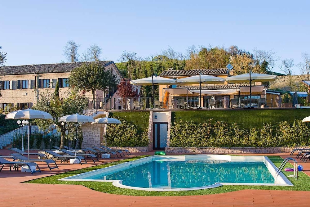 Villa Gens Camuria 45/48