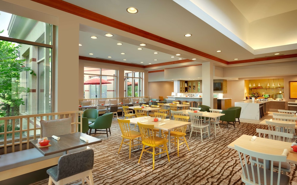 Hilton Garden Inn Salt Lake City Sandy 34/44