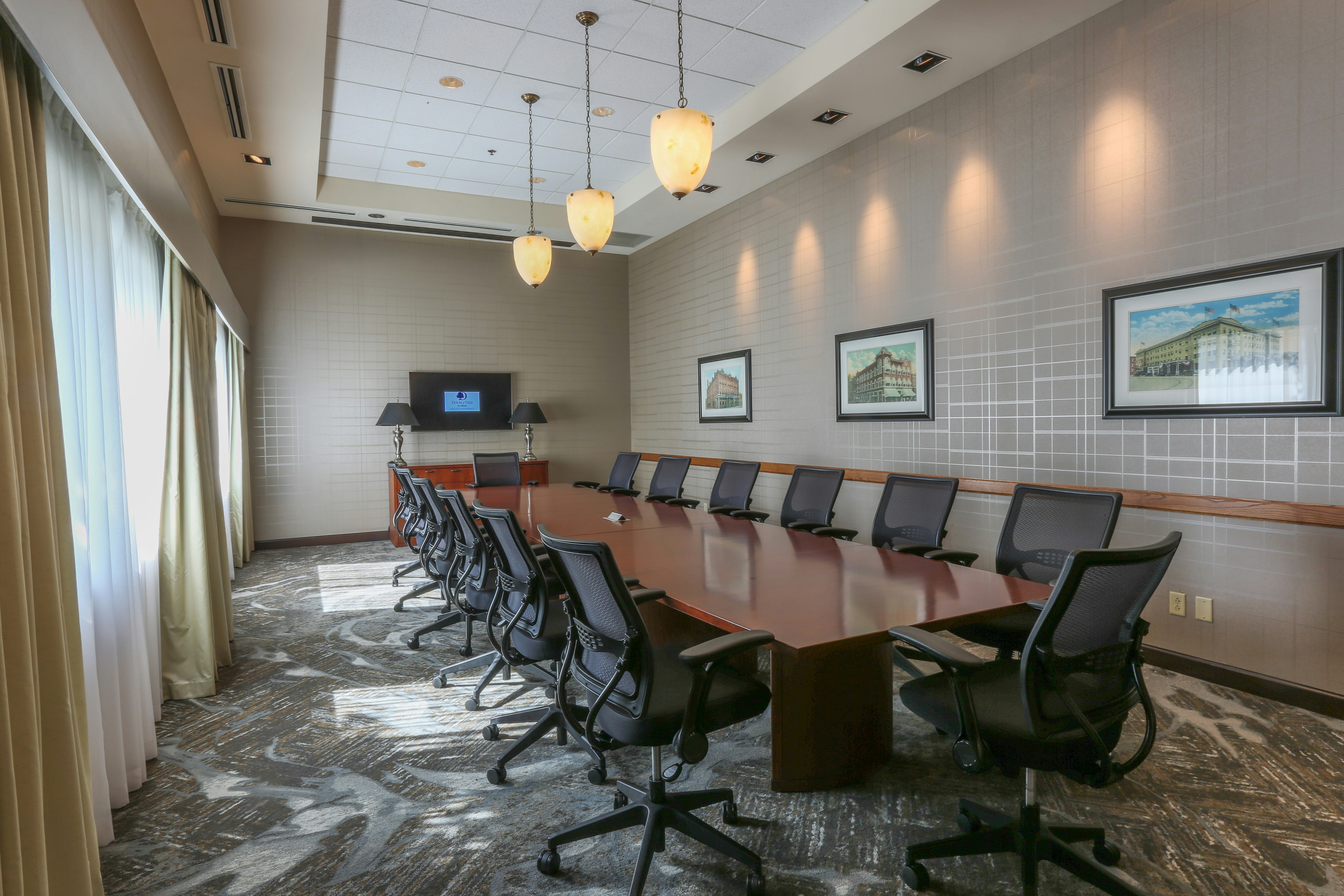 DoubleTree by Hilton Hotel Bay City - Riverfront 73/81