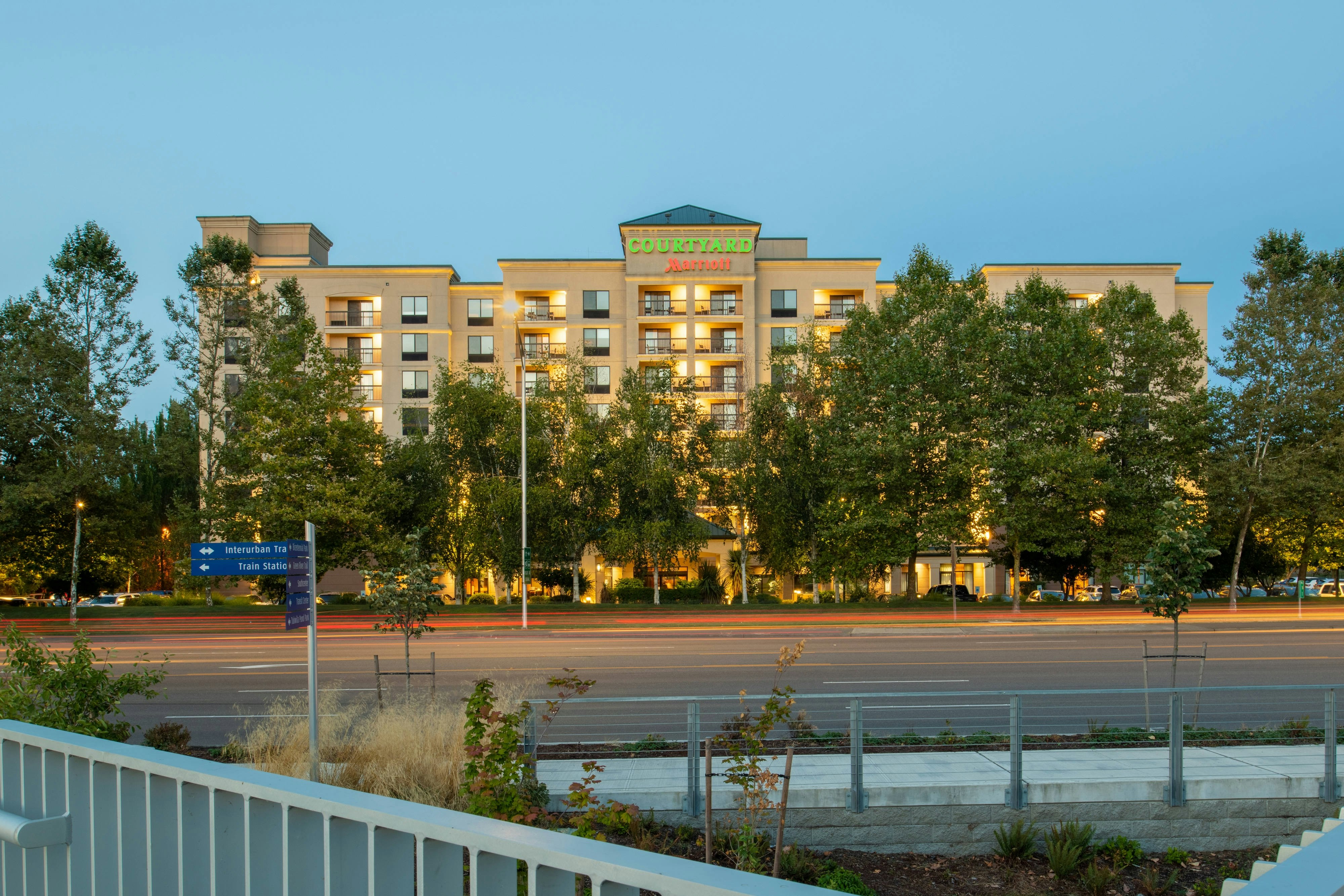 Courtyard Seattle Sea Tac Area 1/13