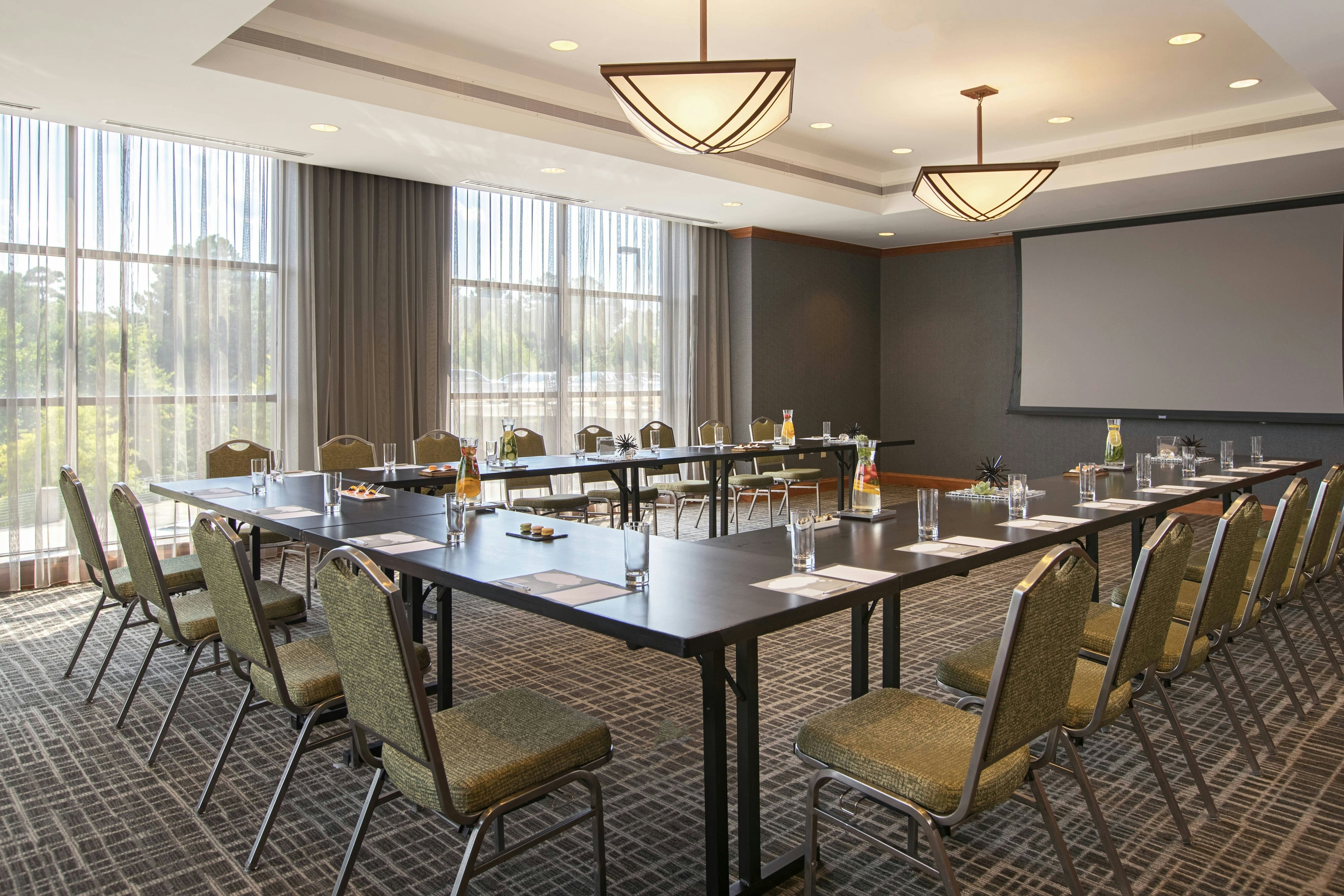 Renaissance Raleigh North Hills Hotel 14/15