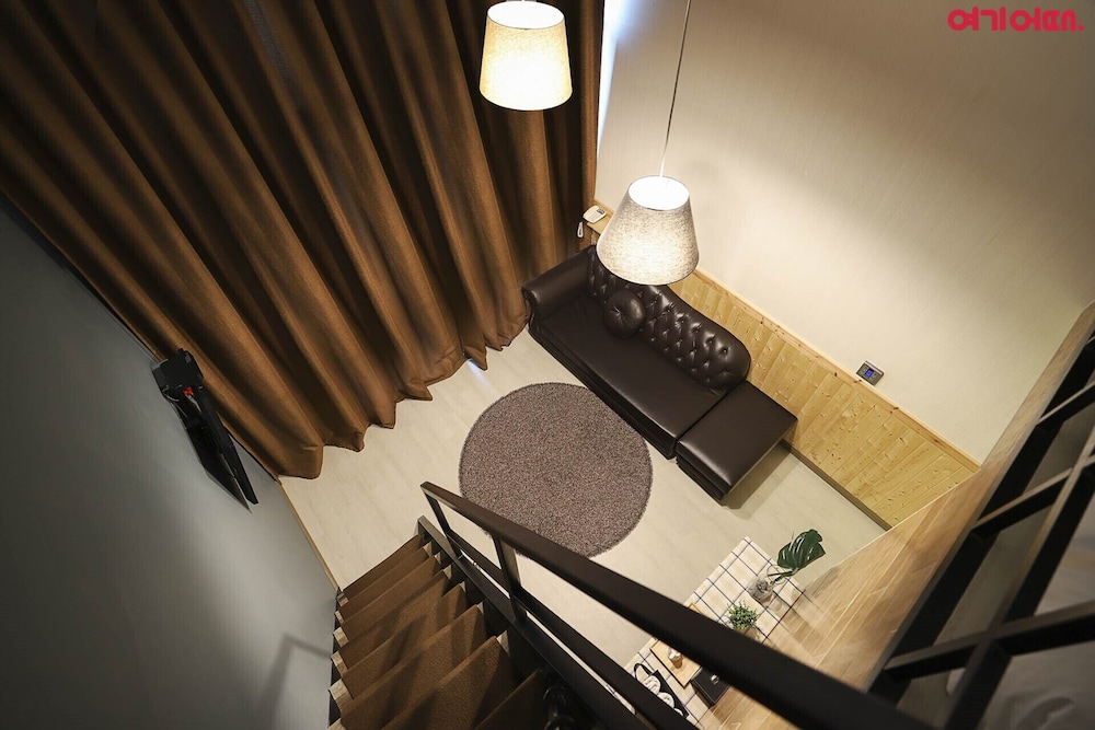 Hotel Hue Loft 18/50