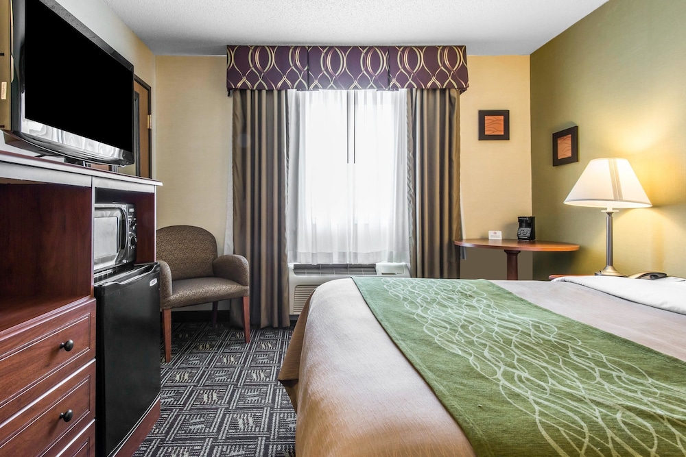 Comfort Inn Weirton - Steubenville 10/39