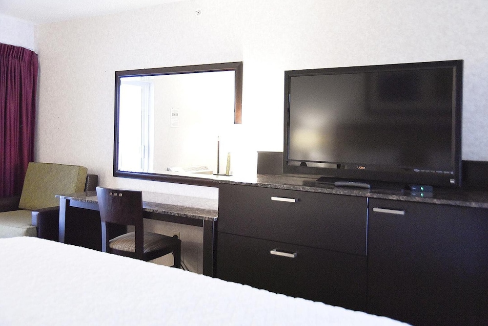 Argo Inn and Suites 38/48