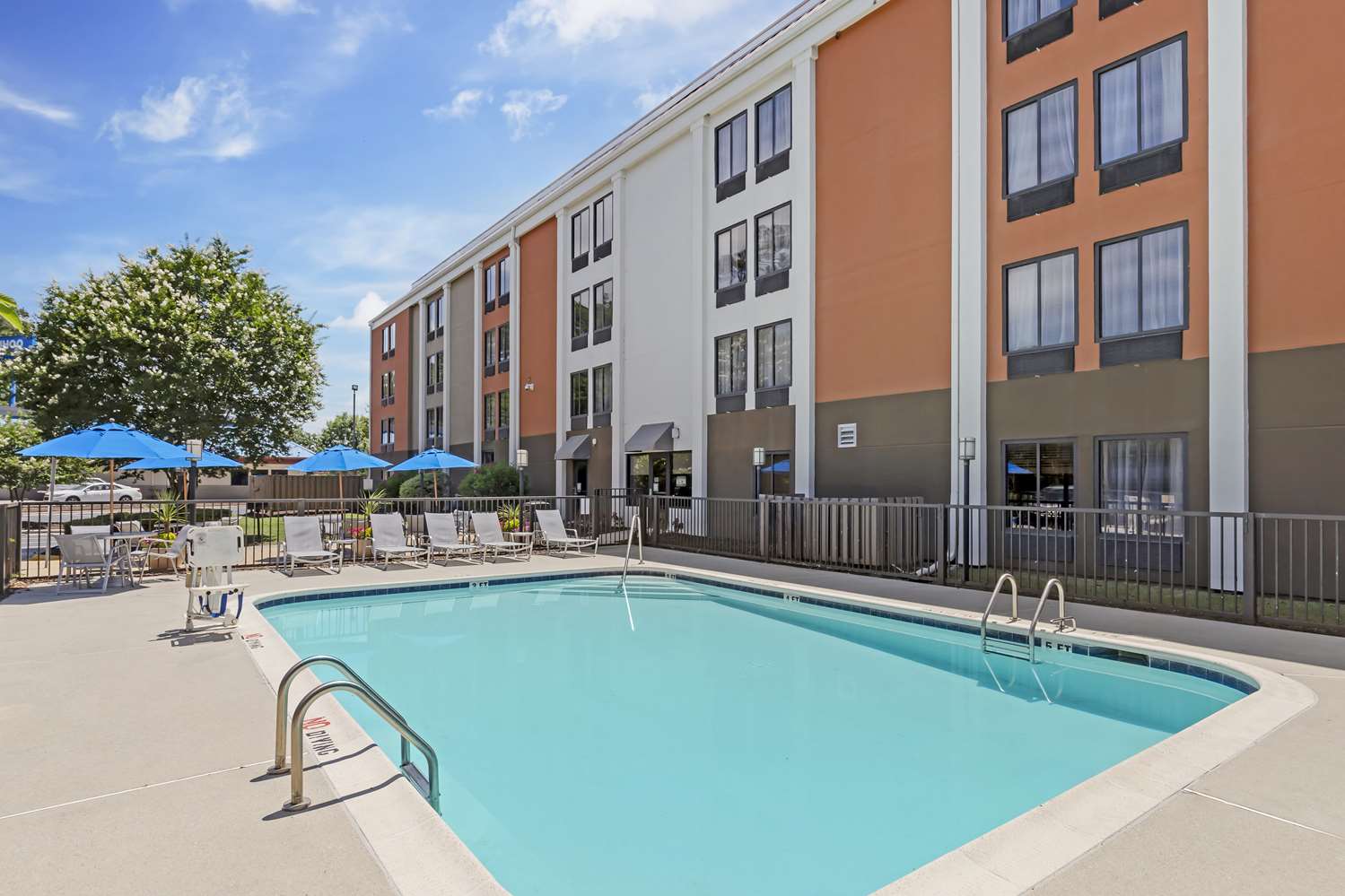 Best Western Plus Wilmington/Wrightsville Beach 6/14