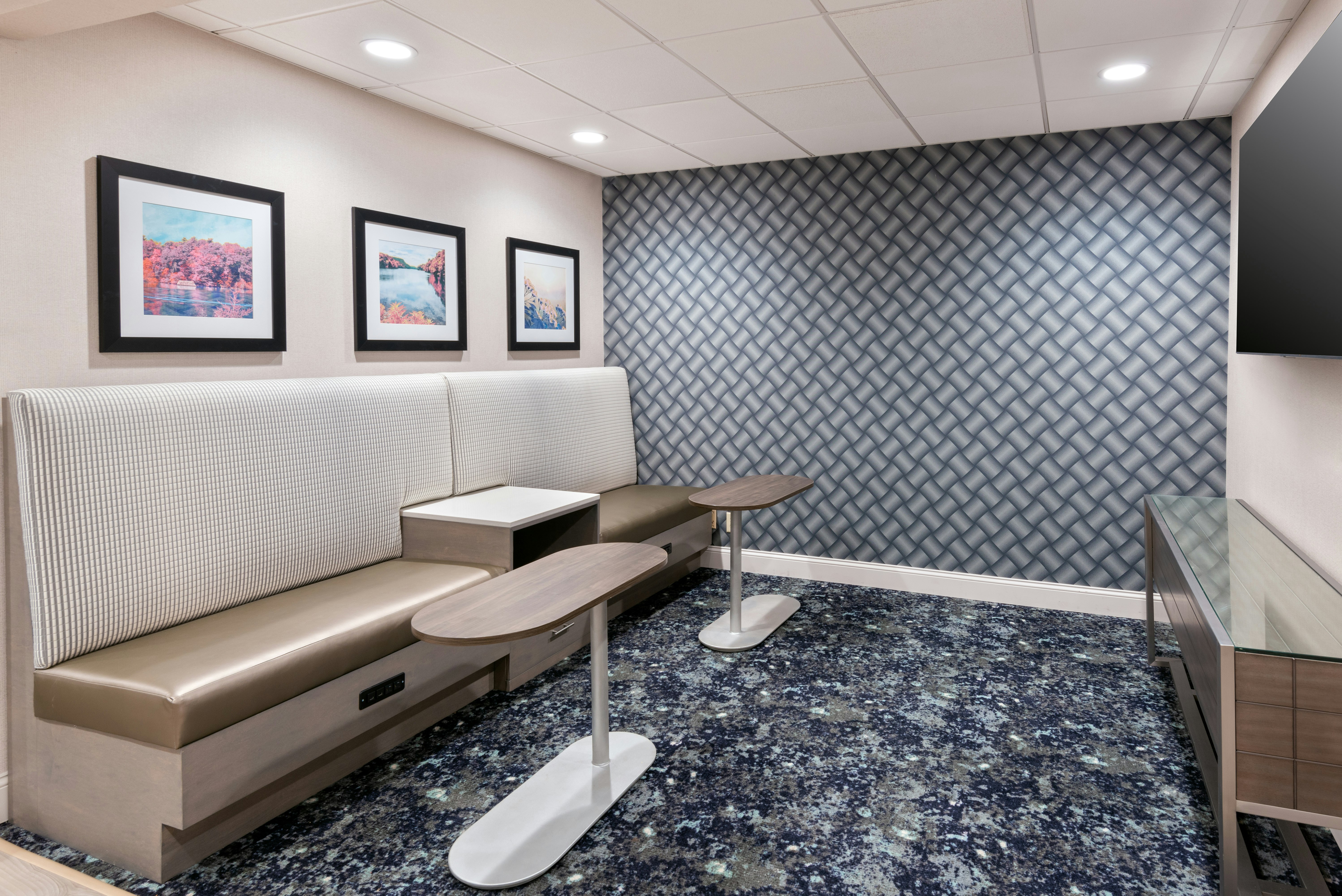 Hampton Inn Hartford Airport 23/44