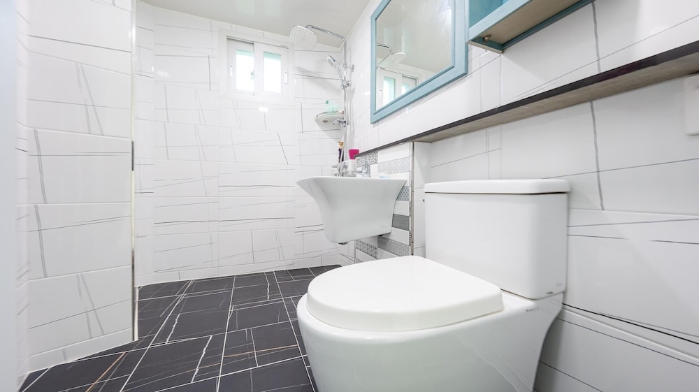 Tongyeong Blue House Pension 46/48