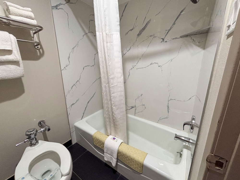 Studio6 Suites Mesquite, TX – Gross Rd 67/67