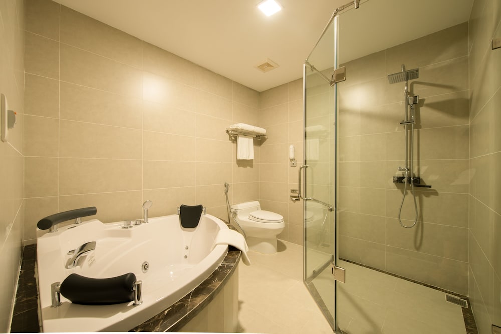 Muong Thanh Hanoi Centre Hotel 32/32