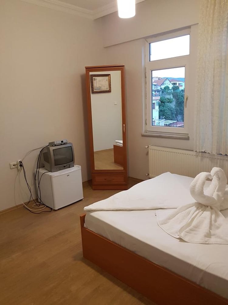Karadeniz Pension 3/48