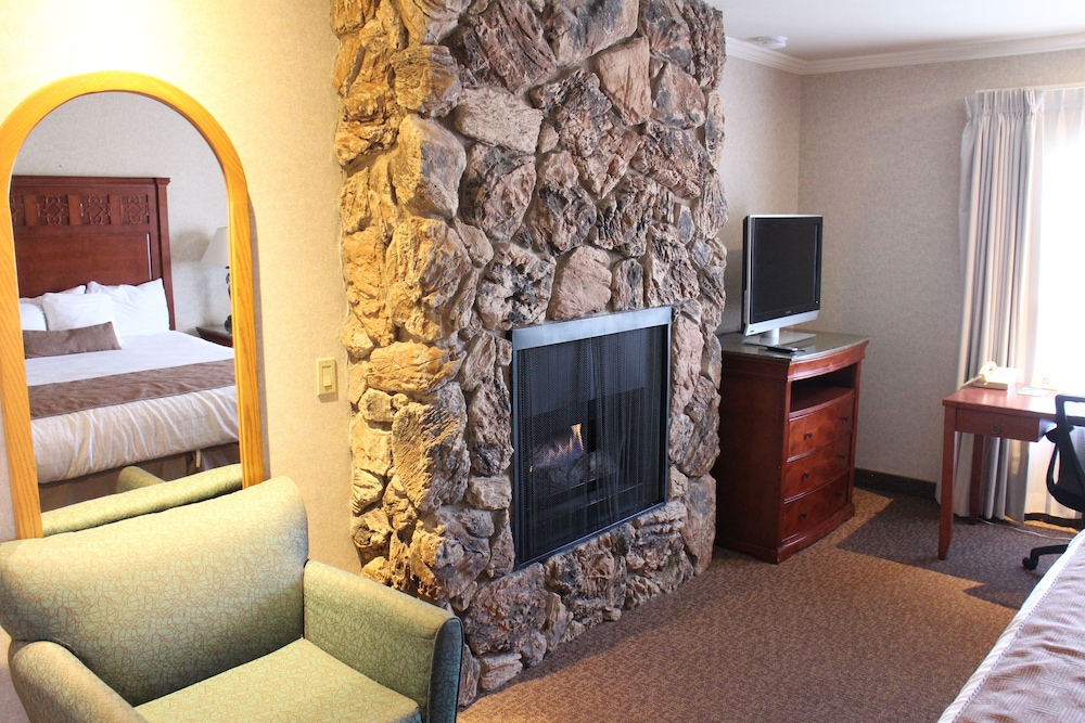 Laurel Inn & Conference Center 44/62