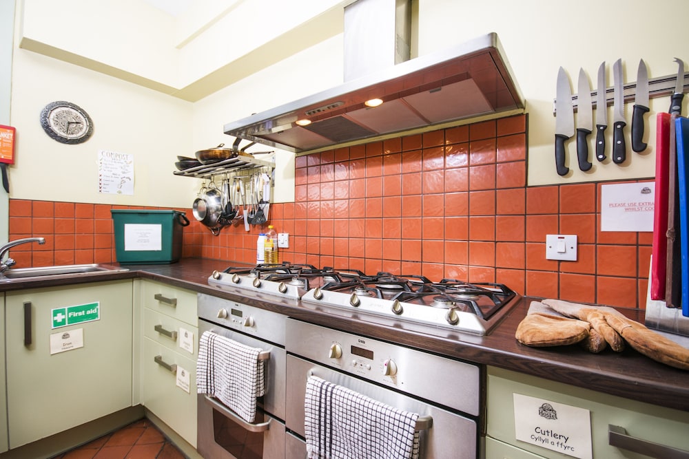 Llangollen Hostel 6/67