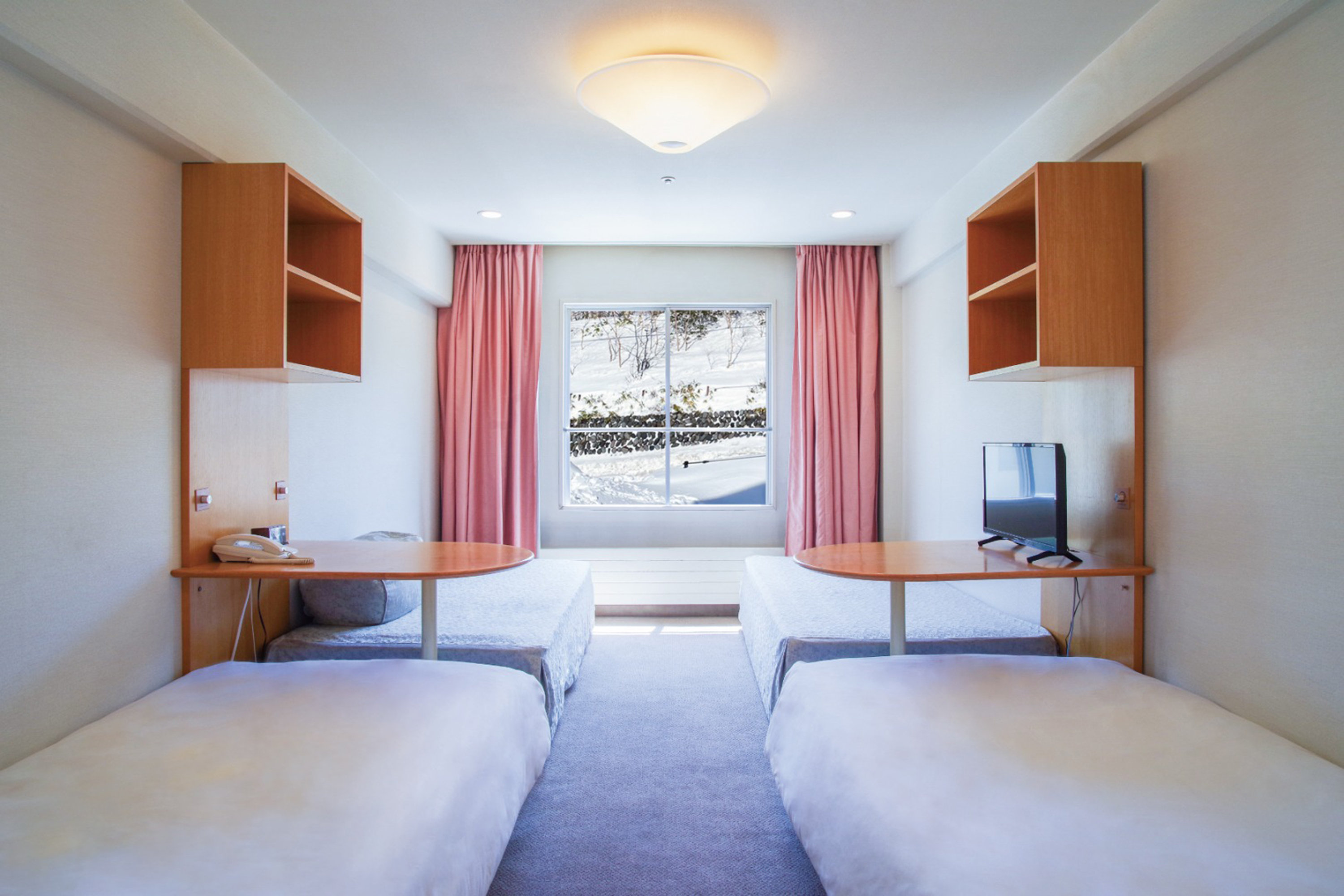 Manza Kogen Hotel 10/56