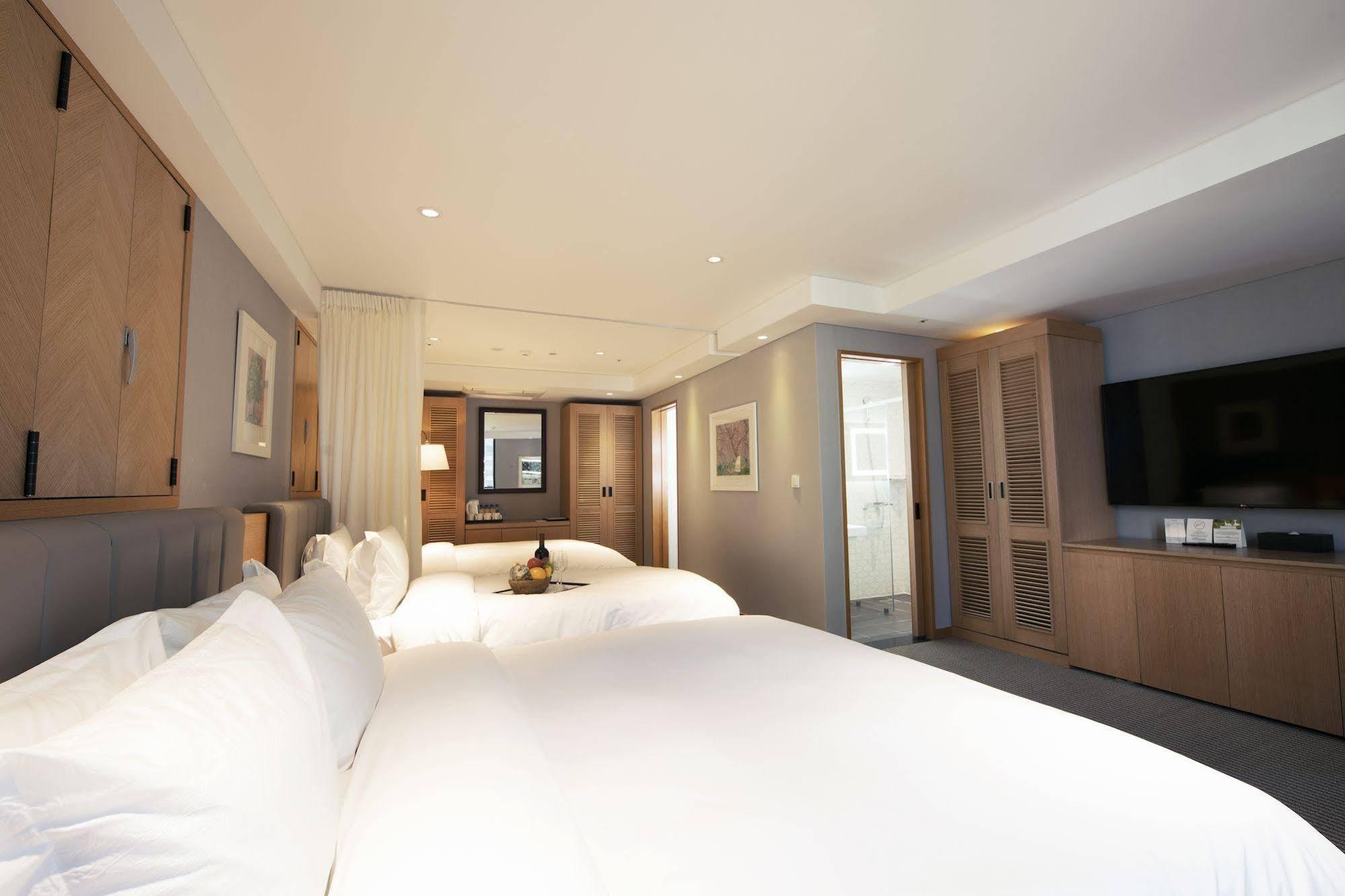 Klaven Hotel Myeongdong City Hall 36/61