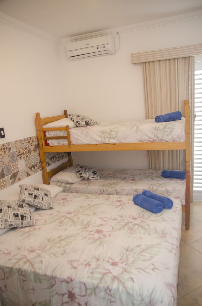Iracemar Hotel Guaruja 60/74
